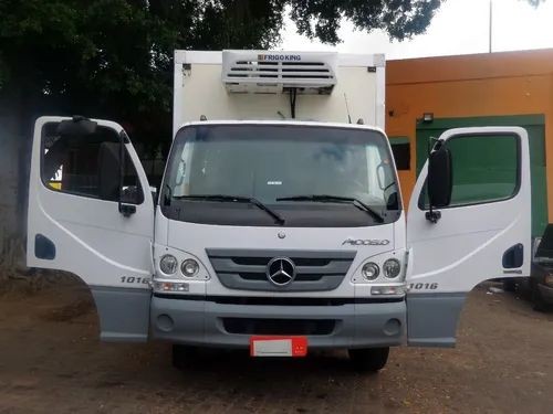 MERCEDES BENZ ACCELO 1016 2013