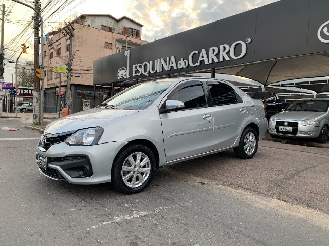 TOYOTA ETIOS 1.5 X PLUS 2019