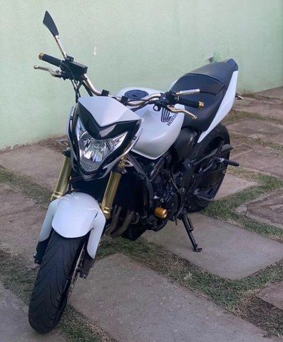HONDA CB HORNET