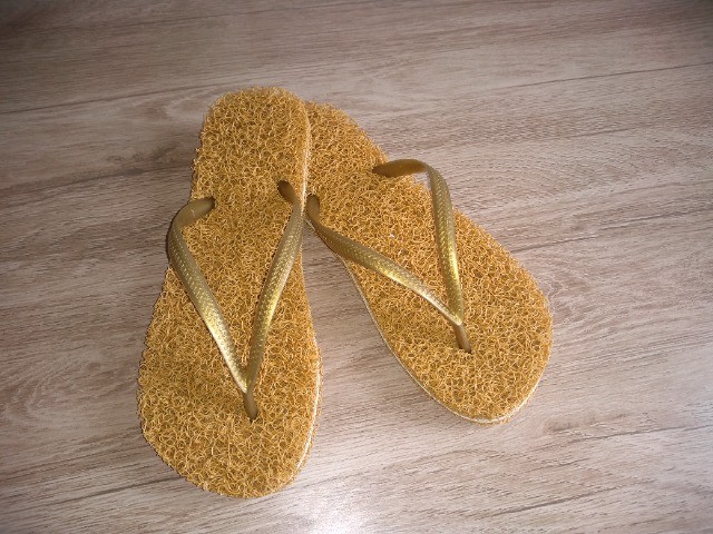 Chinelo de capacho massageador e antiderrapante - Foto 5