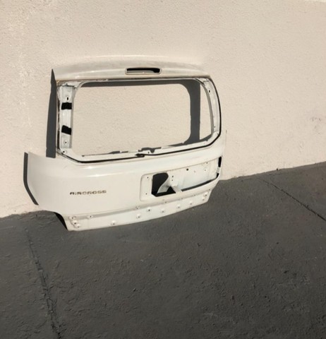 Tampa traseira C3  Picasso  2011 2015 