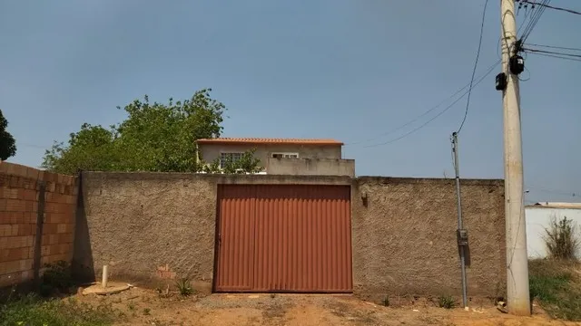 Excelente Sobrado Perto do Supermercado Conquista