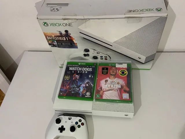 Xbox One S 500gb + 2 jogos mídia física 
