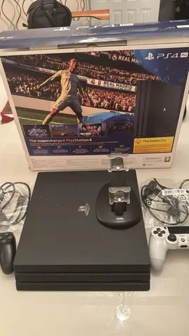 PS4 Pro (CUH-7215B) - Videogames - Capoeiras, Florianópolis 1254242135