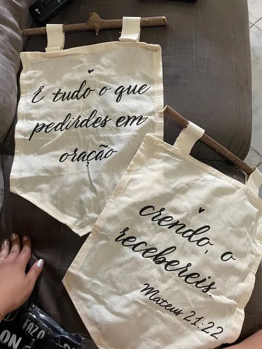 Flâmulas cadeiras noivos