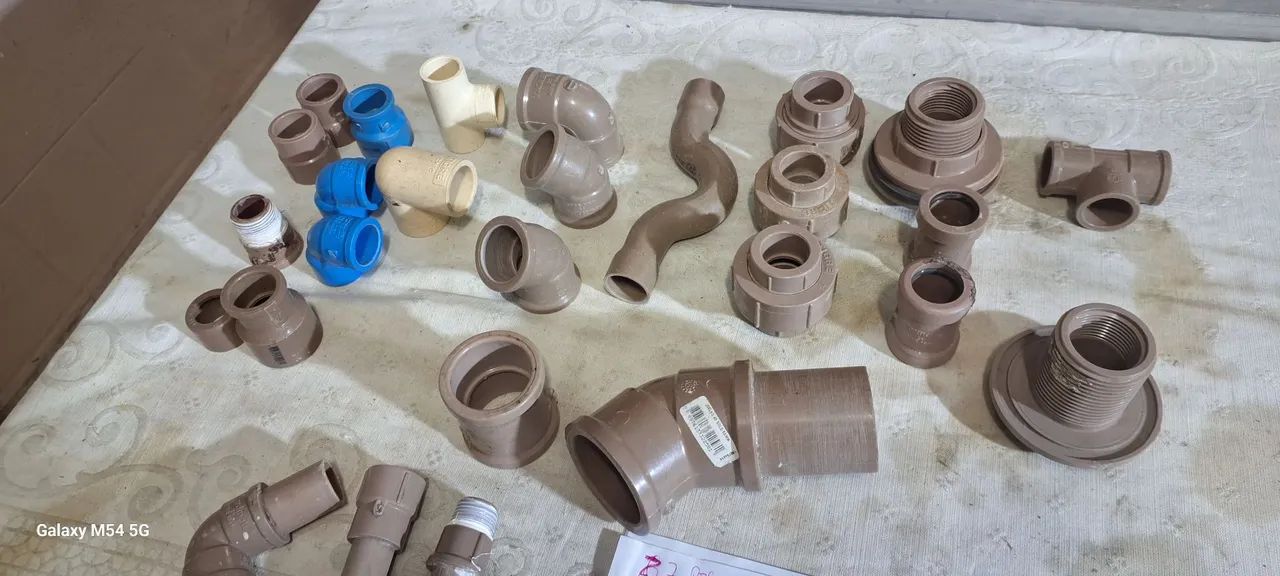 26 peças  de conexões 