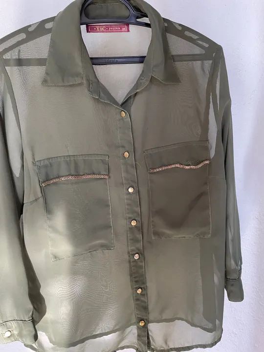 Blusa verde militar transparente  - Foto 2