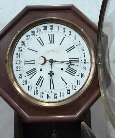 antigo relógio de parede oitavado gravata com calendário - Foto 5