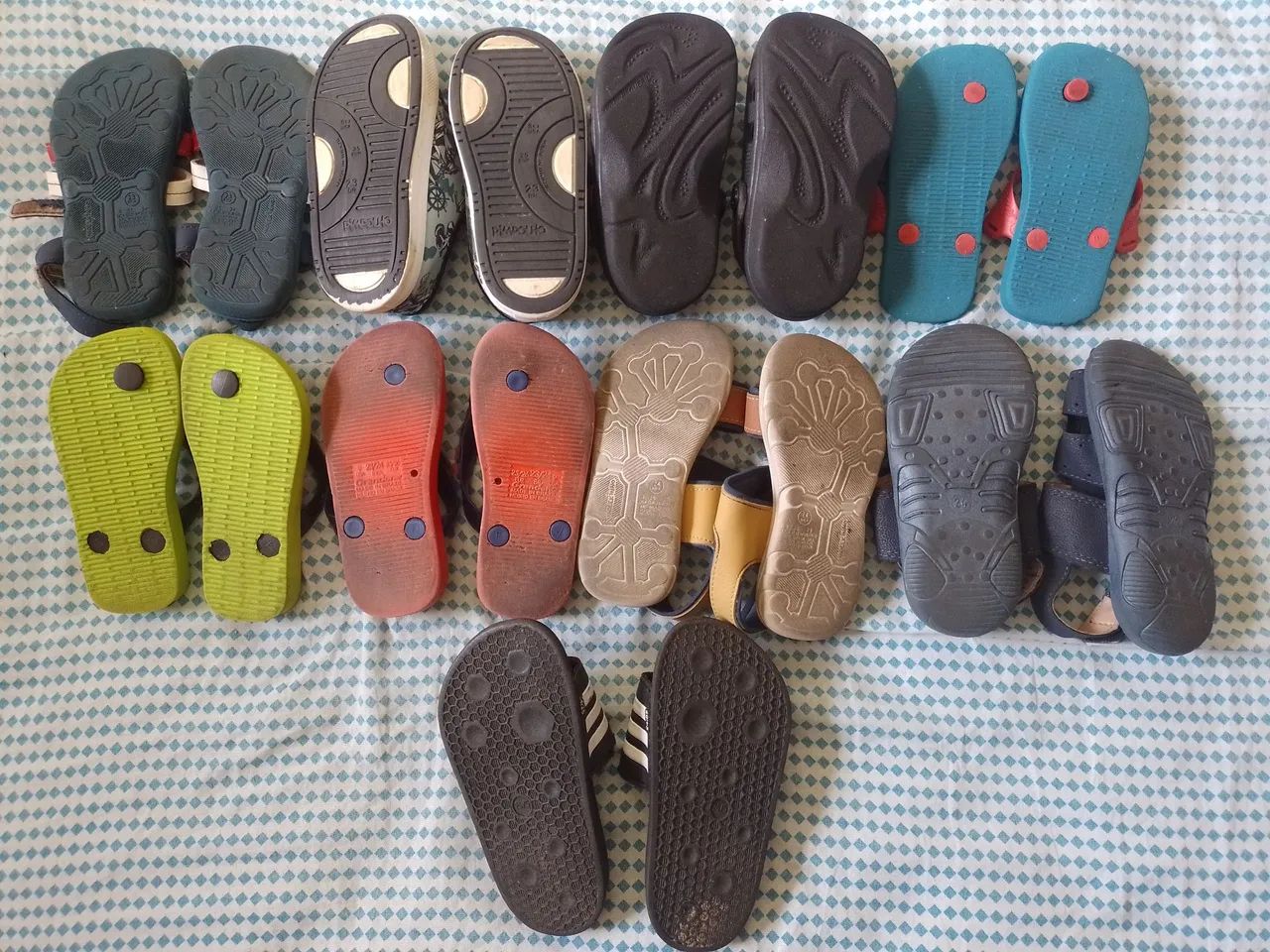 Lote de calçados para Menino 9 pares - Foto 4