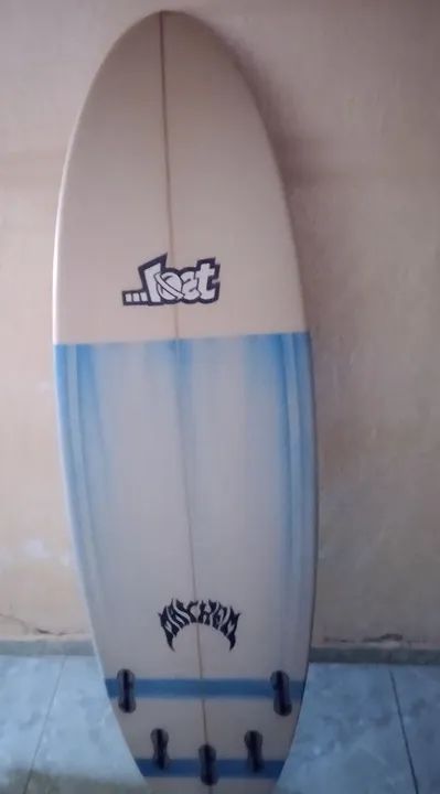 VENDE PRANCHA DE SURF MARCA LOST MAYHEM 5,7 - Foto 2