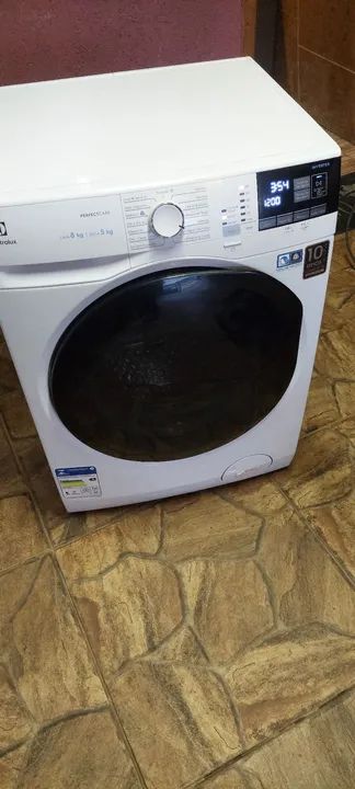 Lava e seca Eletrolux 8 kilos