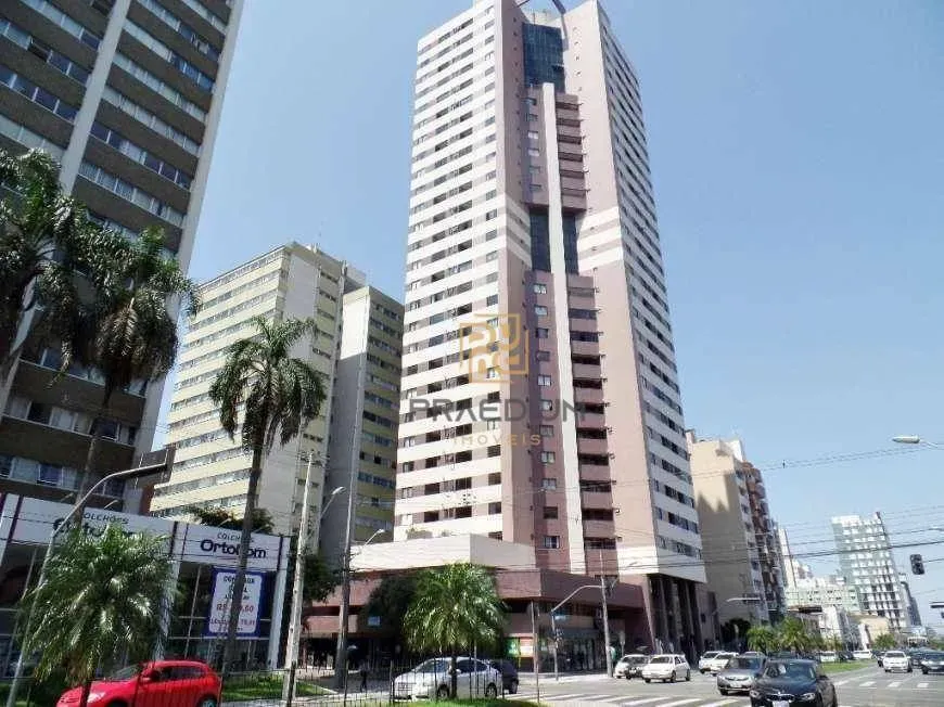 Sala à venda, 55 m² por R$ 590.000,00 - Centro - Curitiba/PR