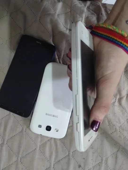 3 celulares para troca de peças  - Foto 6