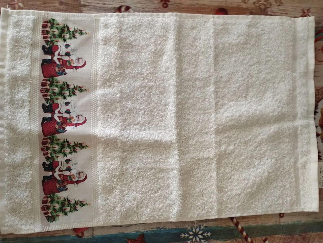 Toalha de Banho Natalina Bordada - Foto 4