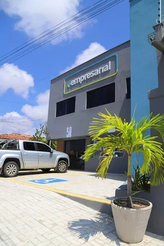 Aluga-se salas comerciais em Lagoa Nova.