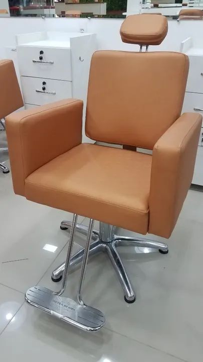 Reforma e conserto de móveis de salão e barbearia - Foto 2