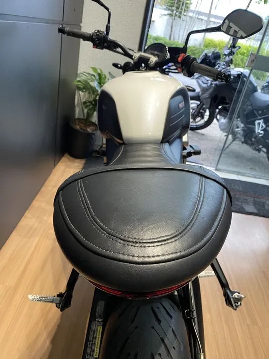 TRIDENT 660 - Foto 11