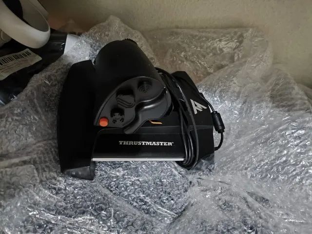 Manche Thrustmaster T16000m na caixa - Foto 2