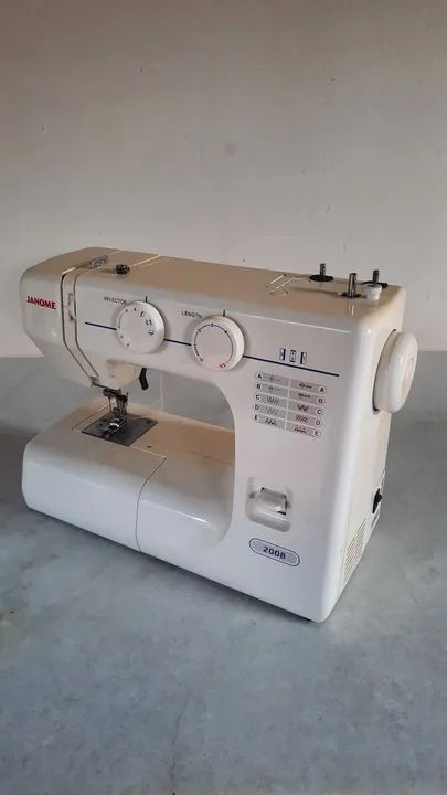 Máquina de Costura Janome 2008 - Usada