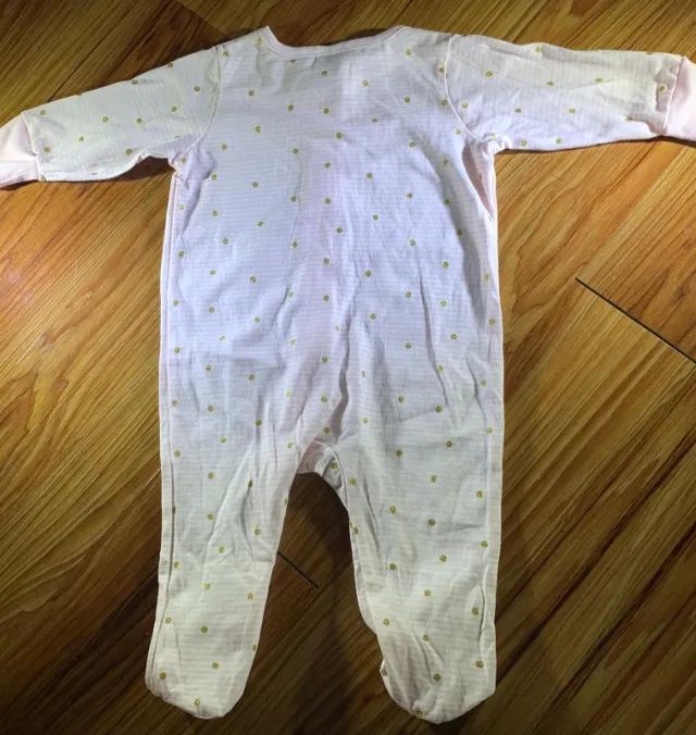 macacão gerber tamanho 3/6 meses importados (novos) - Foto 2