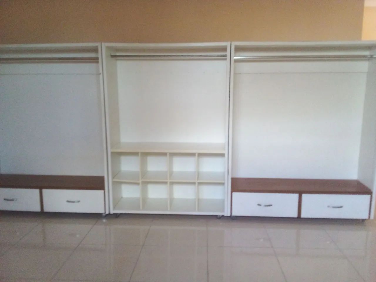 Estantes para loja, cabides transparente e Manequim masculino para venda  - Foto 4