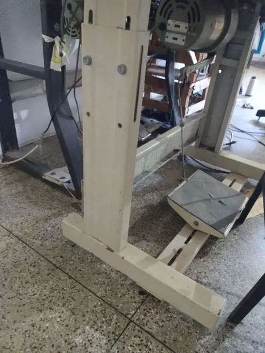 Máquina de Costura Industrial - Foto 4
