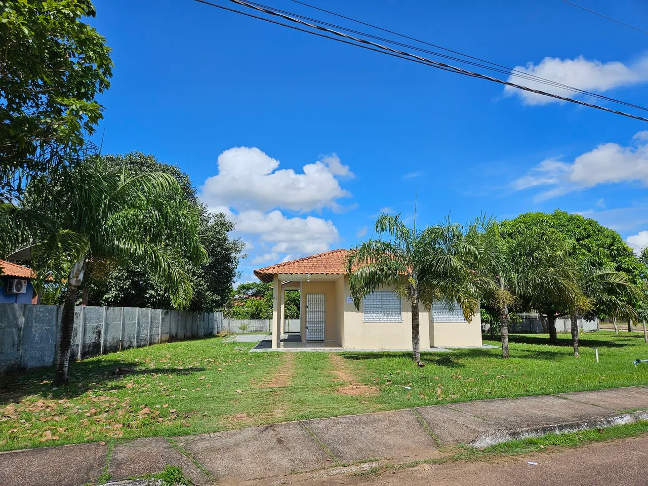 CASA A VENDA em Nova Mutum Paraná