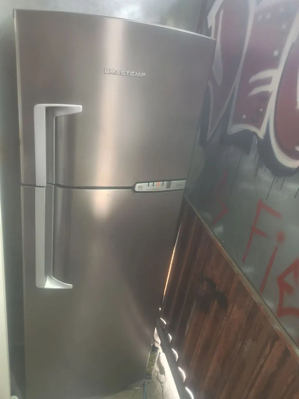 Geladeira Brastemp Inox 375L