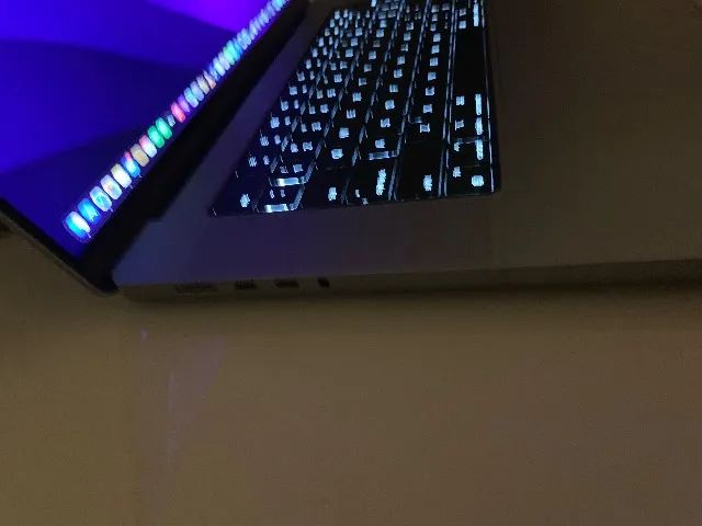 MACBOOK PRO M1 PRO 16gb 512GB - Notebooks - Mangabeiras, Maceió