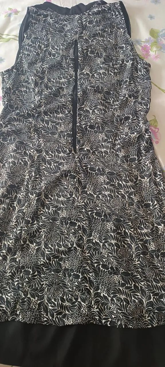 Vestido floral preto e branco - Foto 5