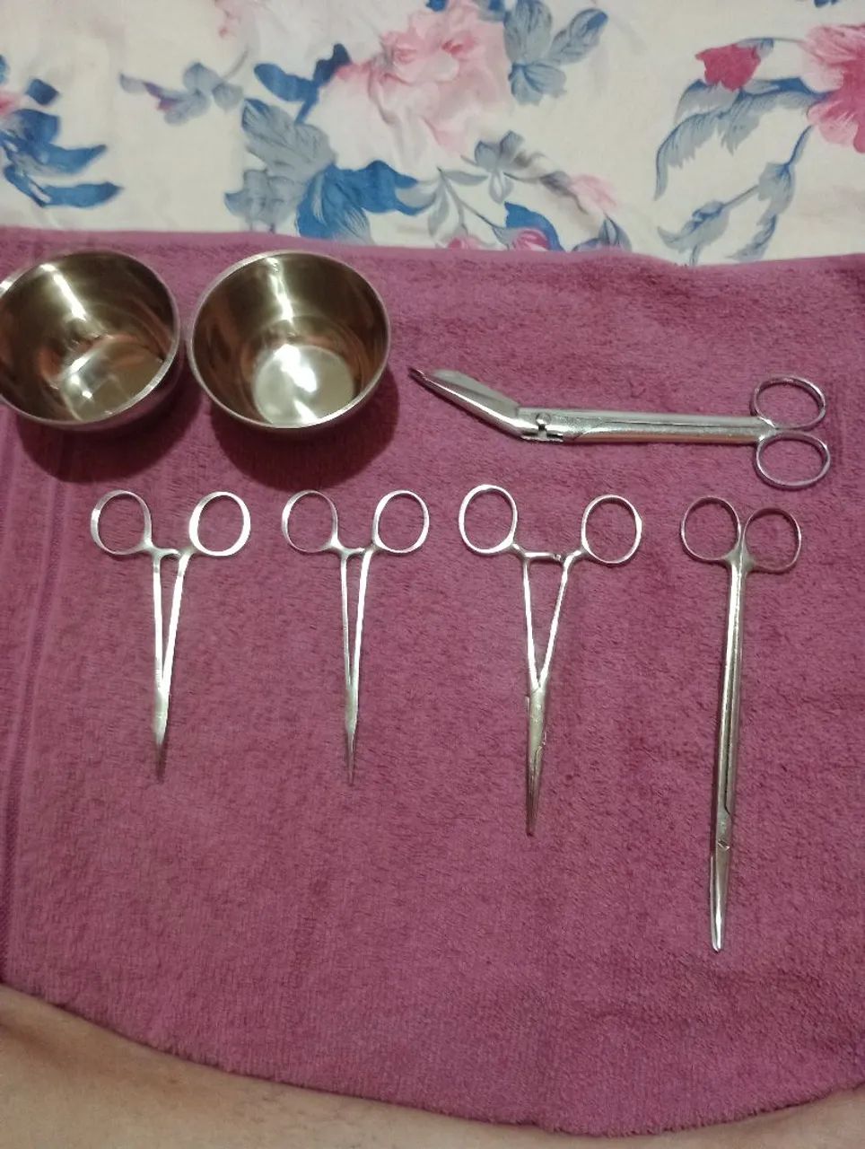Kit para suturar com pinça e pote alumínio entre outros procedimentos cirúrgicos  - Foto 5