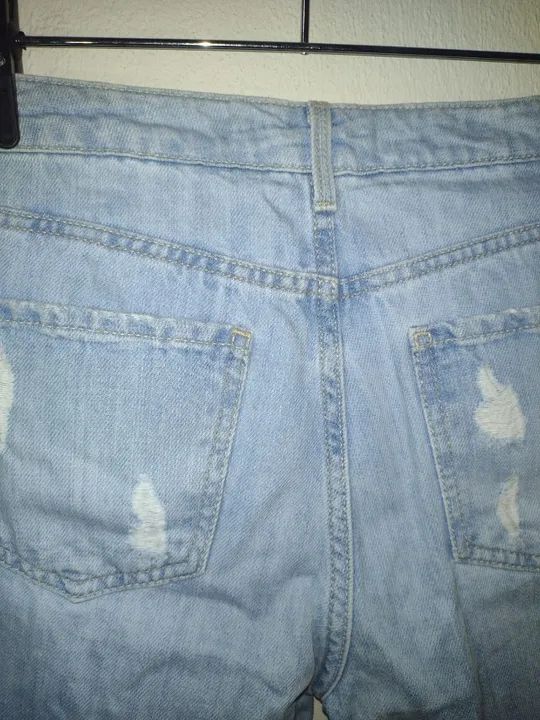 Short jeans destroyed tamanho 34 - Foto 3
