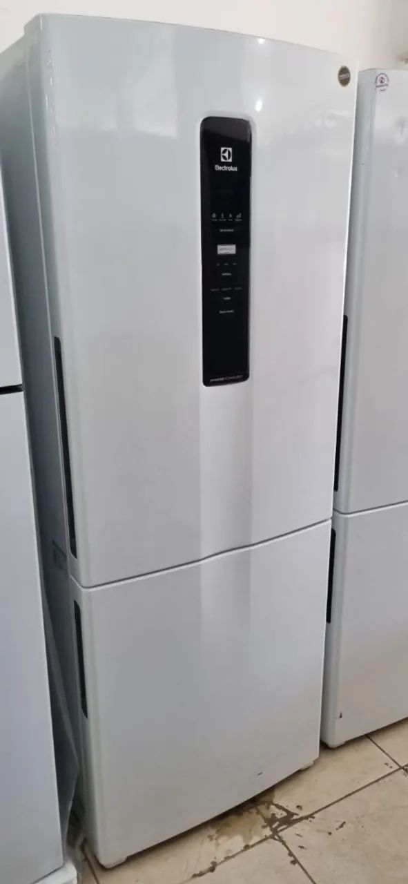 Geladeira Electrolux Inverse / Semi Nova 