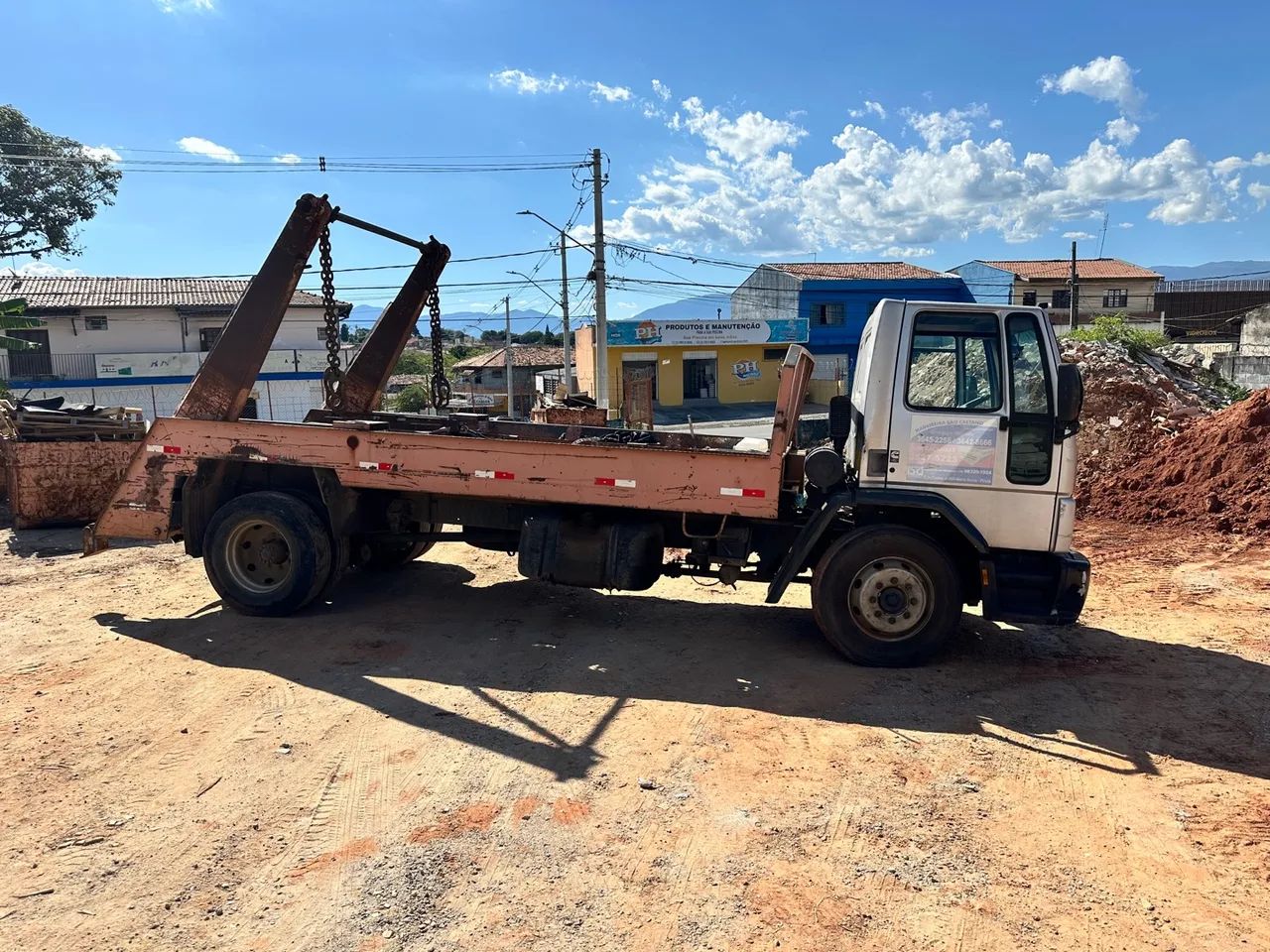 Caminhão Ford Cargo 1317e ano 2009 poliguindaste duplo  - Foto 4