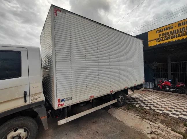 Baú WL ano 2022 5x2.5 m açoalho de Chapa  - Foto 4