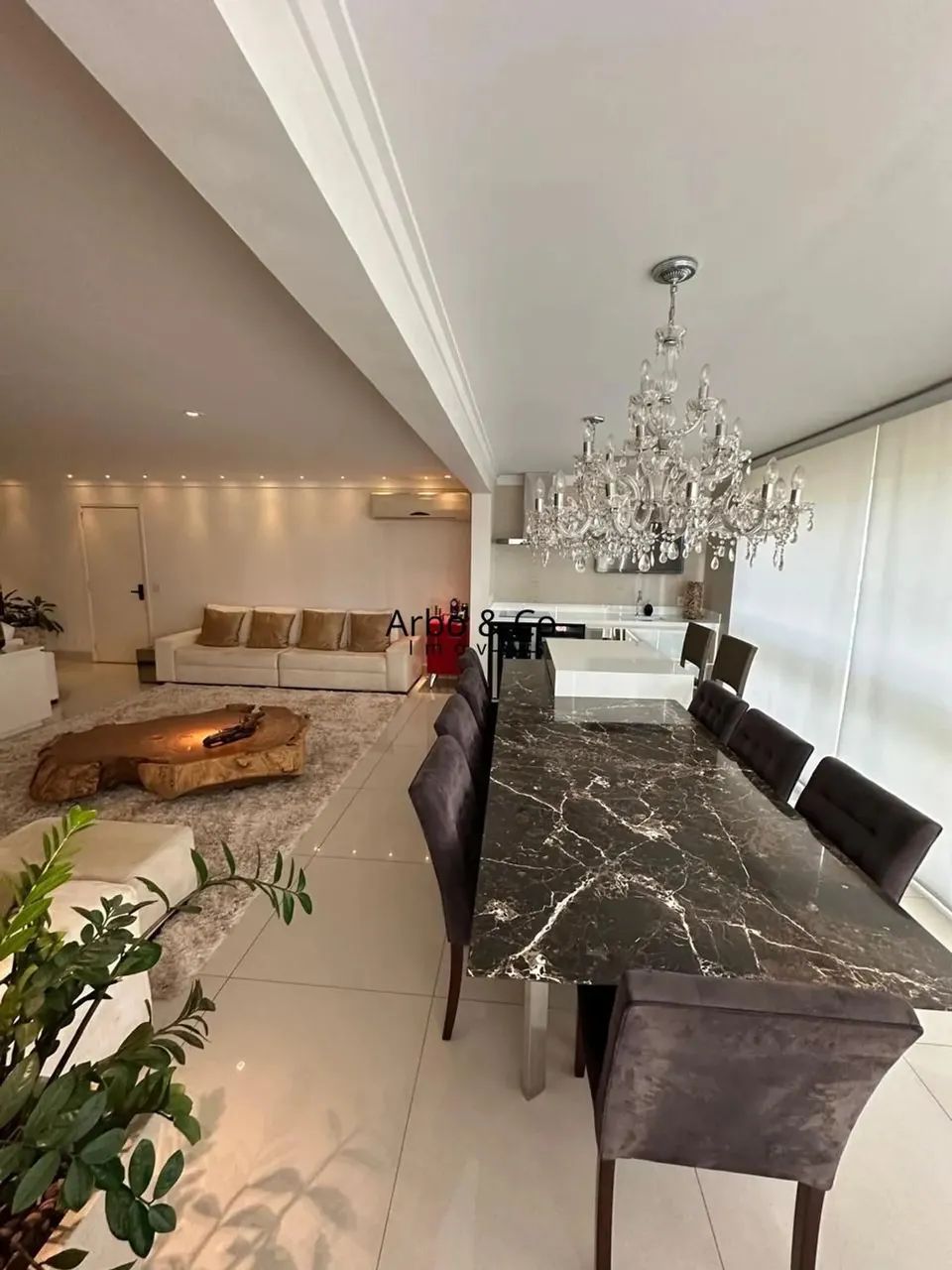 JARDIM GOIÁS - APARTAMENTO 3Q