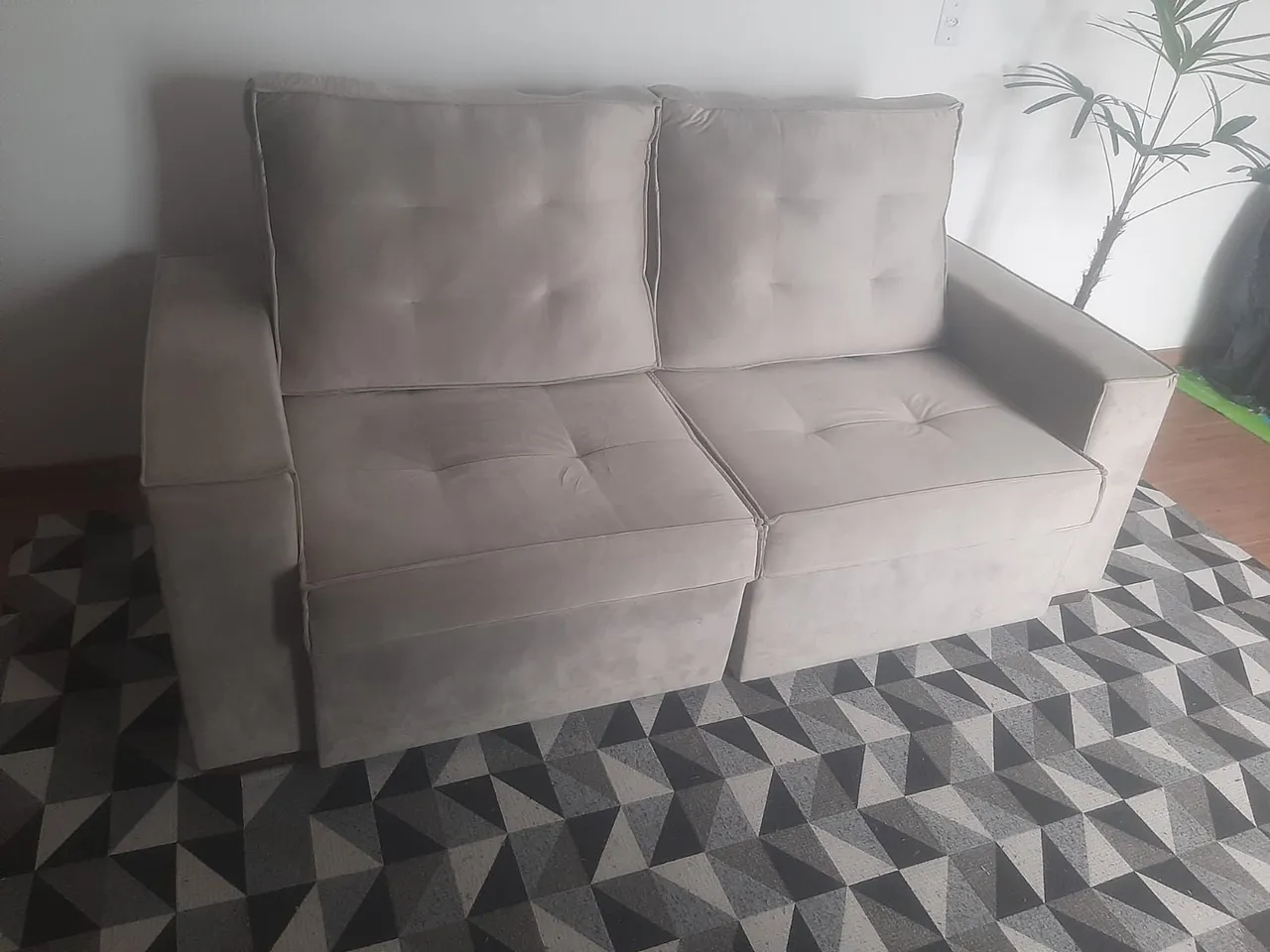 Sofá 2 lugares Bege Confortável