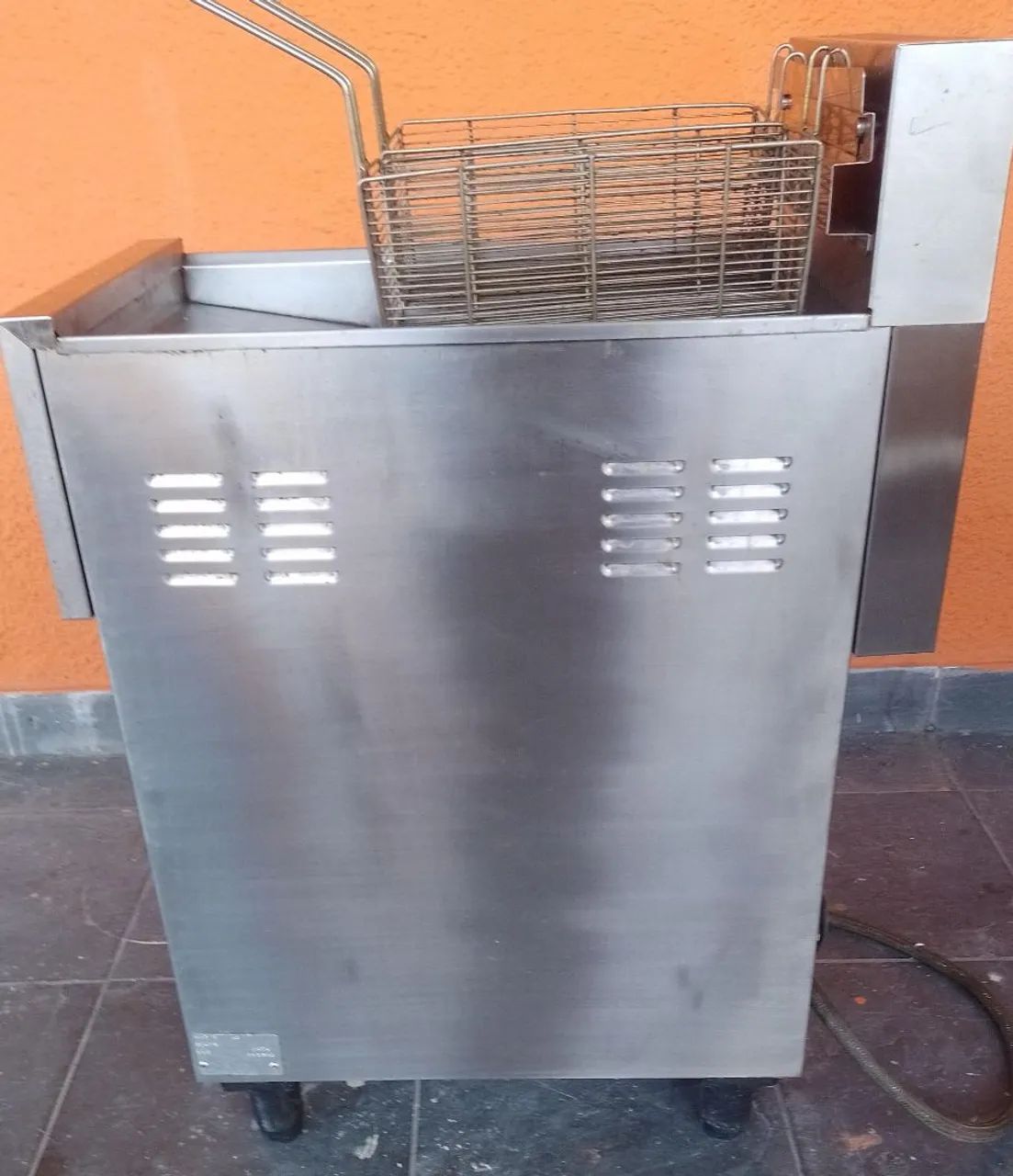 Fritadeira a gas Multifritas MGC 02 AO, 2 cestos - Foto 5