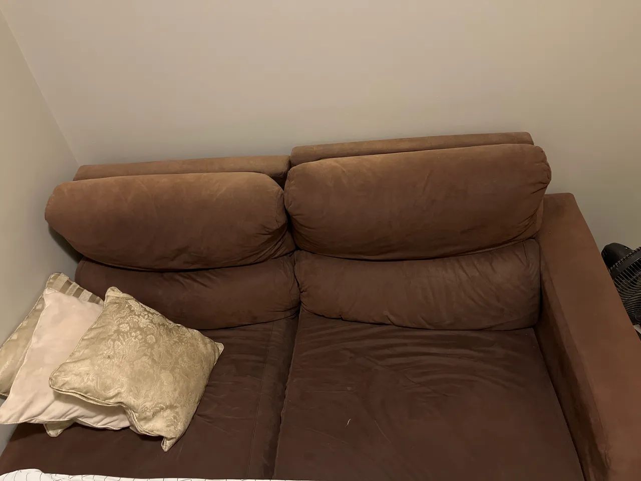 Sofa Donation64220709436034121