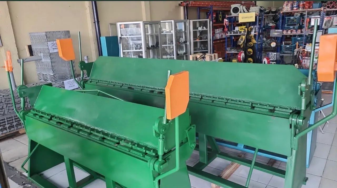 Dobradeira / Viradeira de chapa  - Foto 2