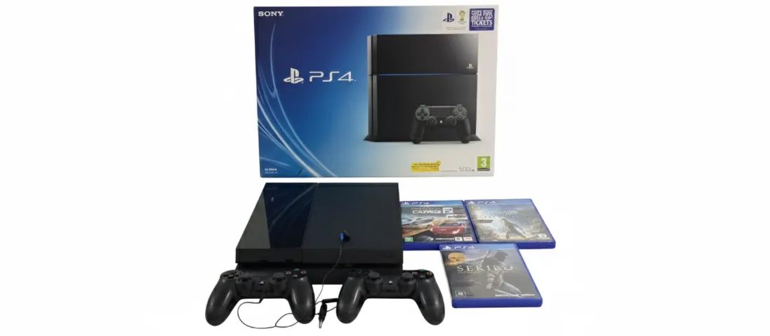 PS4 500GB + 3 JOGOS TOP!