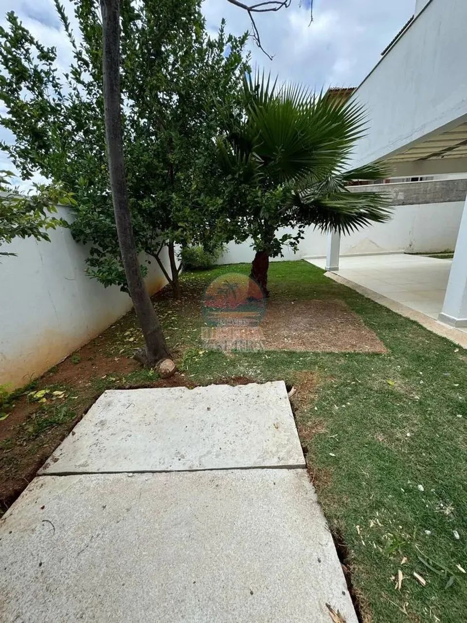 Sobrado para aluguel com 317m² com 4 quartos no Reserva da Serra Jundiaí