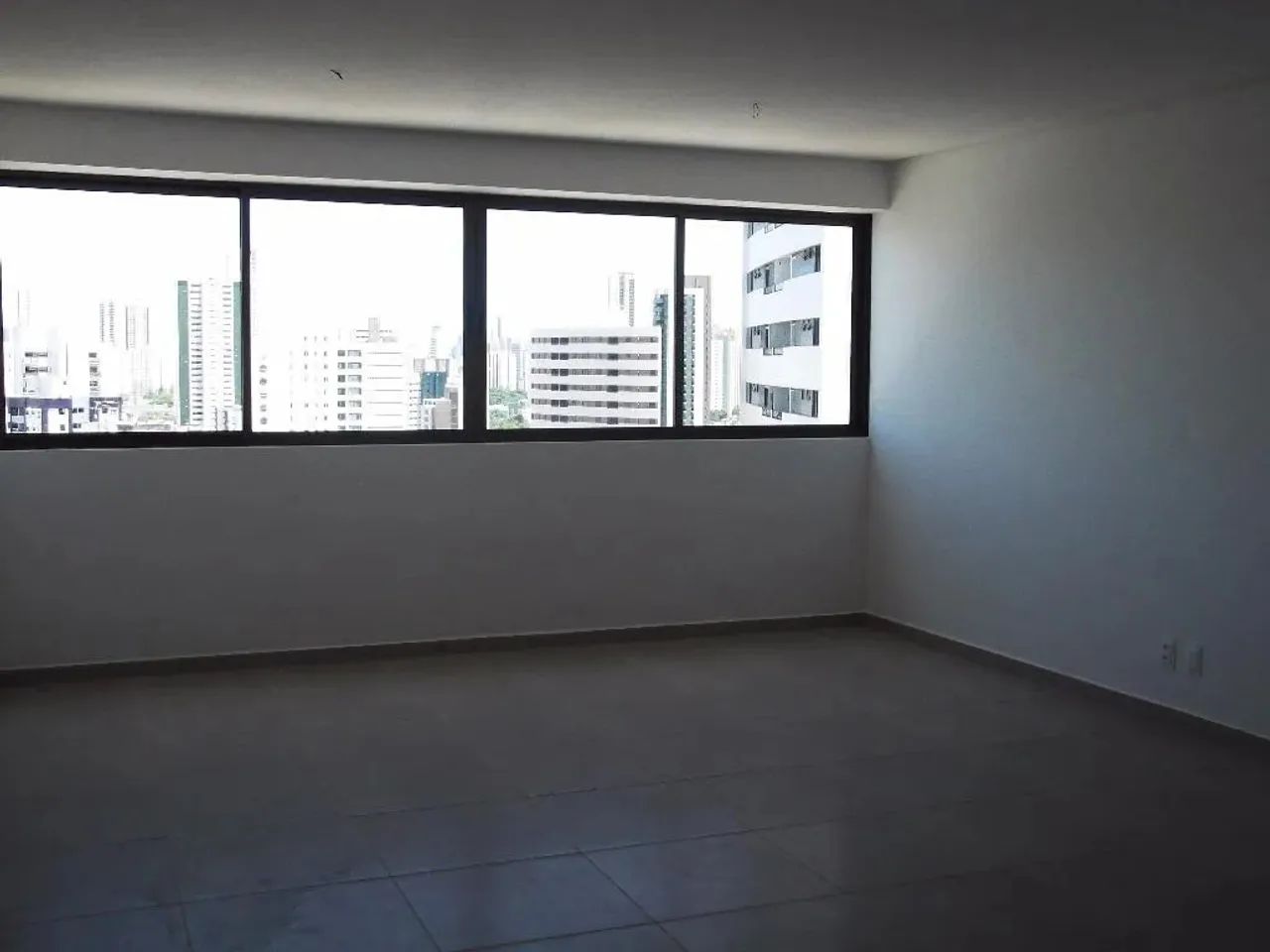 Casa Forte  Sala Comercial à Venda no Empresarial Ubaias  Recife