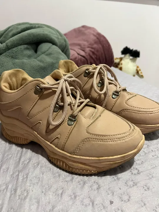 Tênis rose Schutz Tam 37