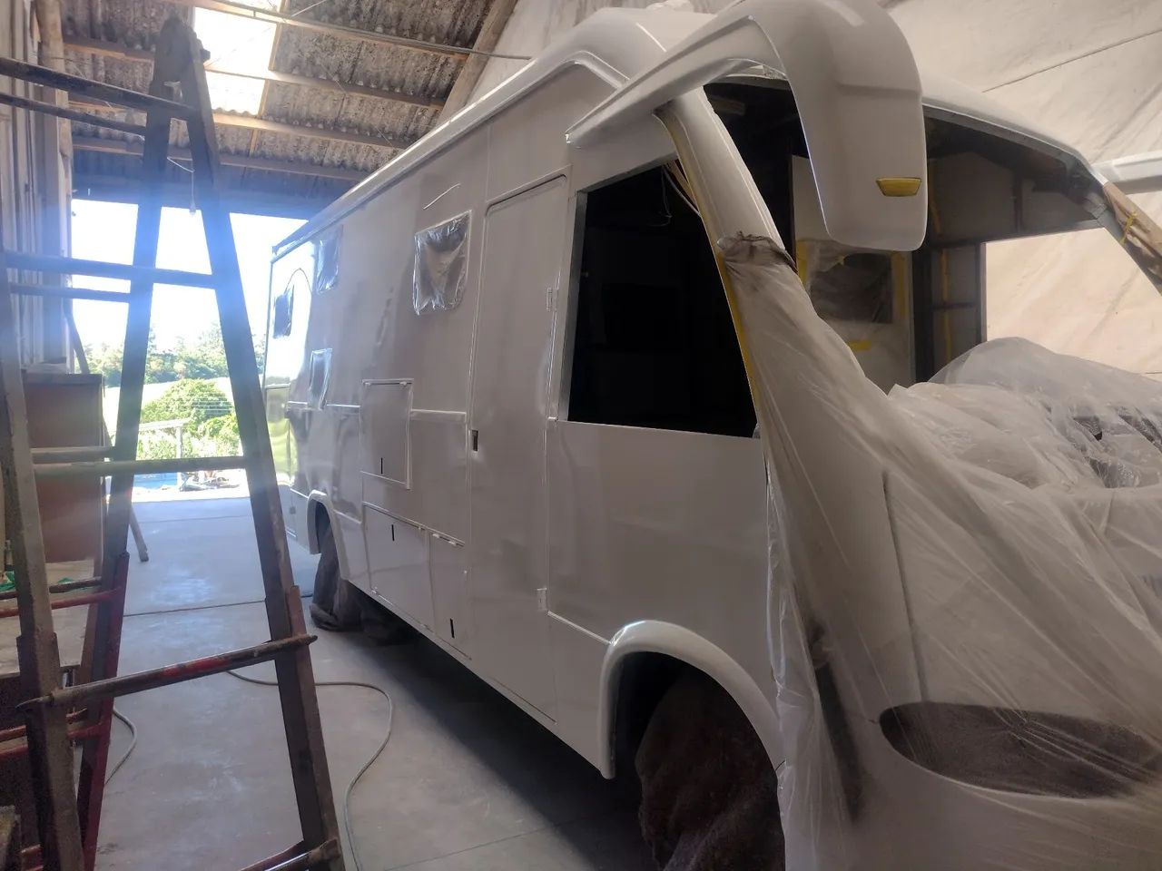 Vendo motorhome MB 914 em construção  - Foto 2