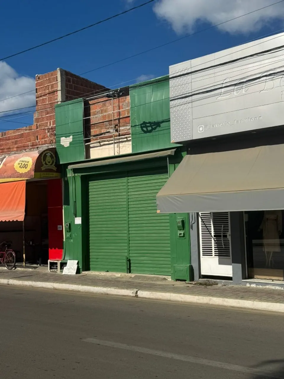 Aluga-se Ponto Comercial