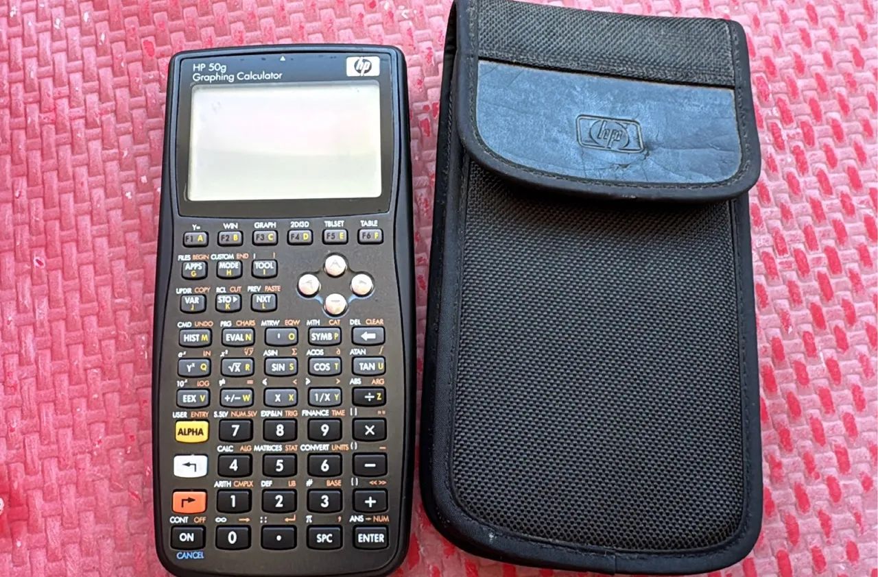 Calculadora gráfica científica HP 50g com capa