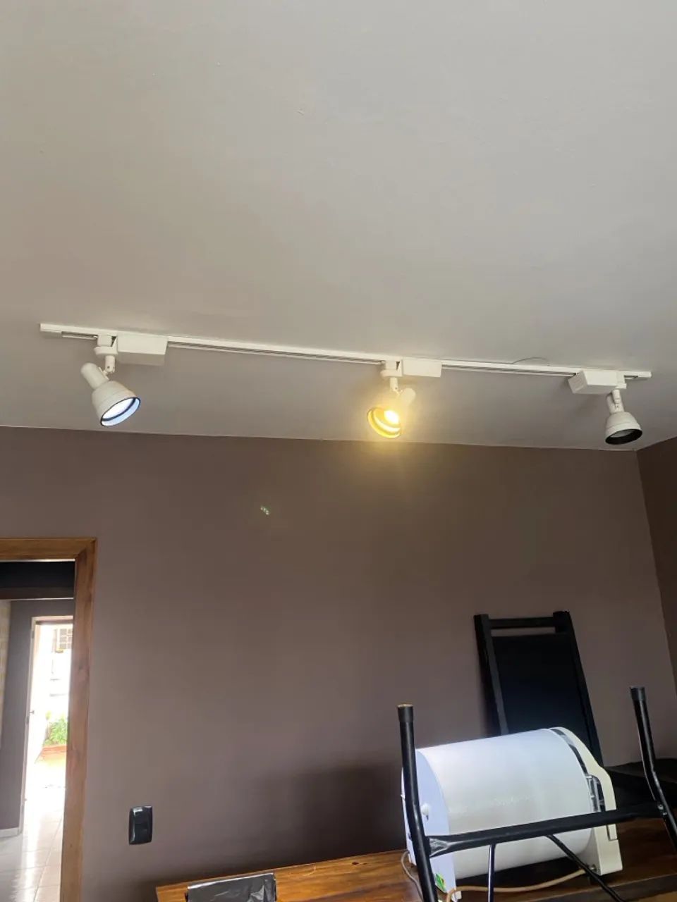 Trilho de iluminação completo