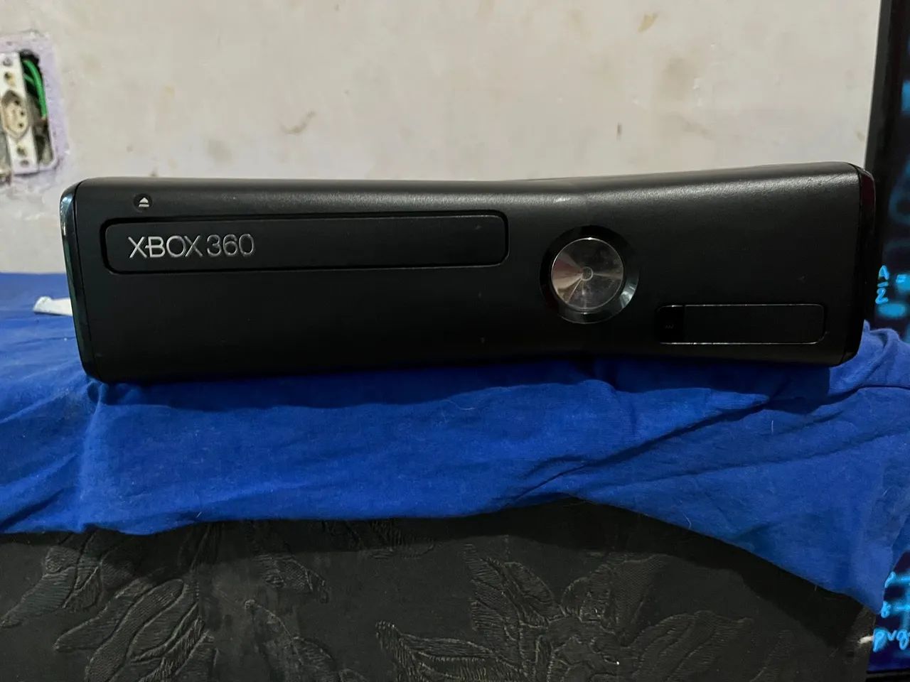 Xbox 360 Slim