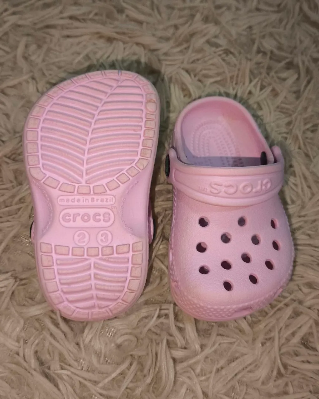Crocs rosa infantil - Tamanho 2/3
